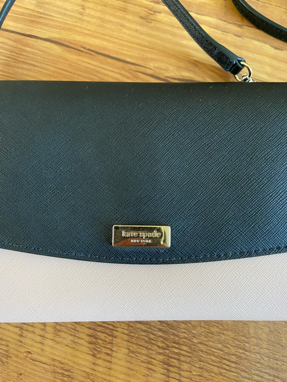 Kate Spade Pink and Black Laurel Way Winni Saffiano Leather Crossbody Clutch - Picture 4 of 11